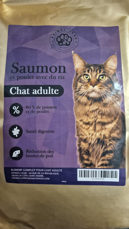 Croquettes Super Premium Saumon et Poulet avec du riz pour chat