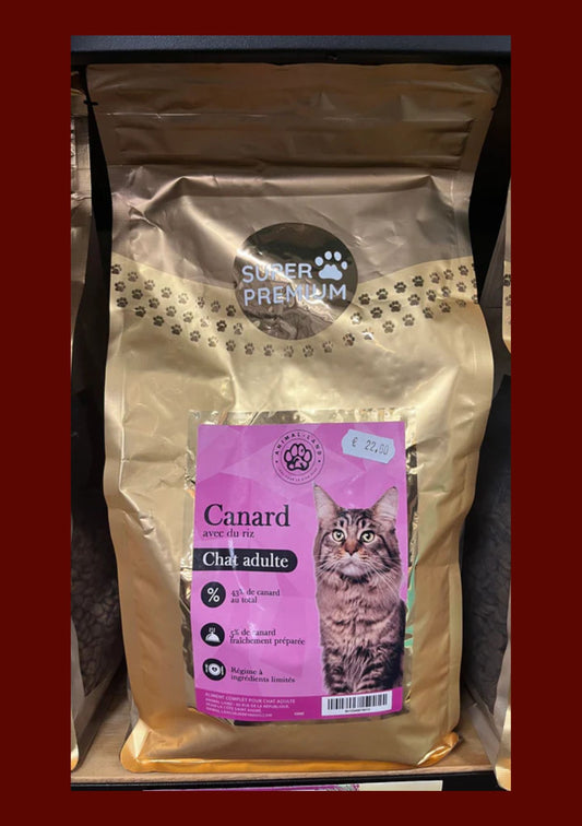 Super premium canard  avec du riz pour chat