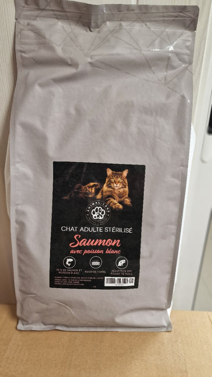 Connoisseur Saumon et Poisson blanc 70% pour chat